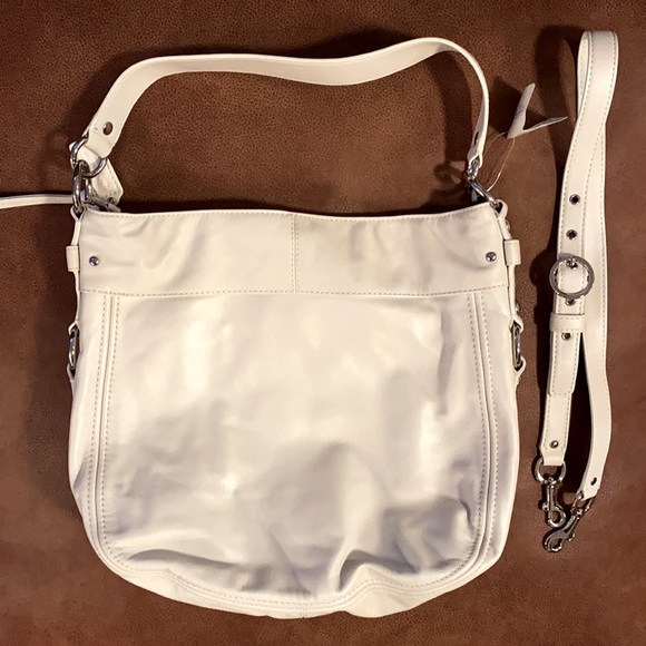 Coach - Picture 5 of 10